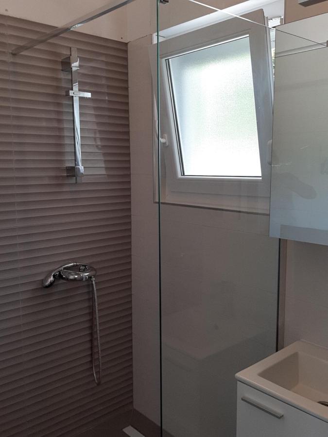 Apartment Crikvenica Car Extérieur photo