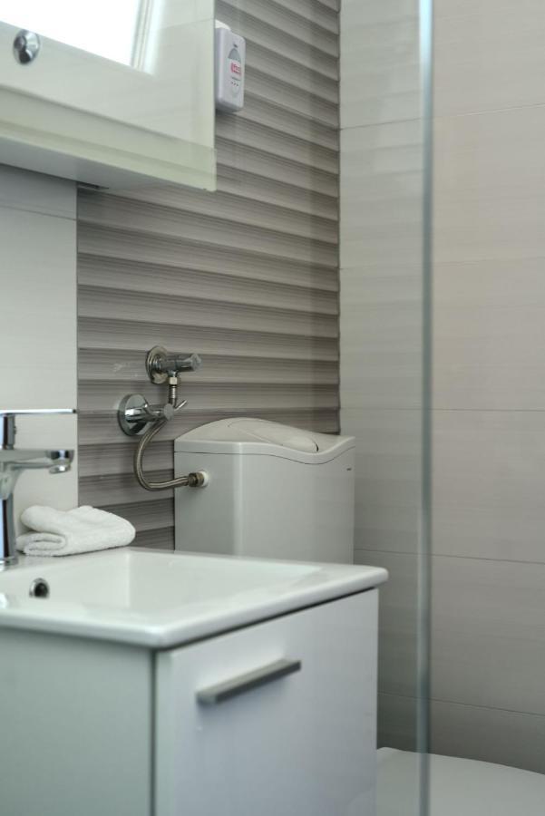 Apartment Crikvenica Car Extérieur photo