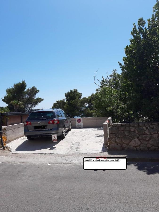 Apartment Crikvenica Car Extérieur photo